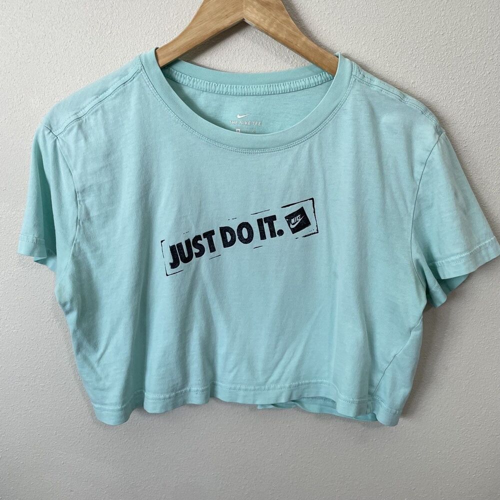 Nike Just Do It Box Logo Cropped Tee Womens S Light Blue Short Sleeve Shirt